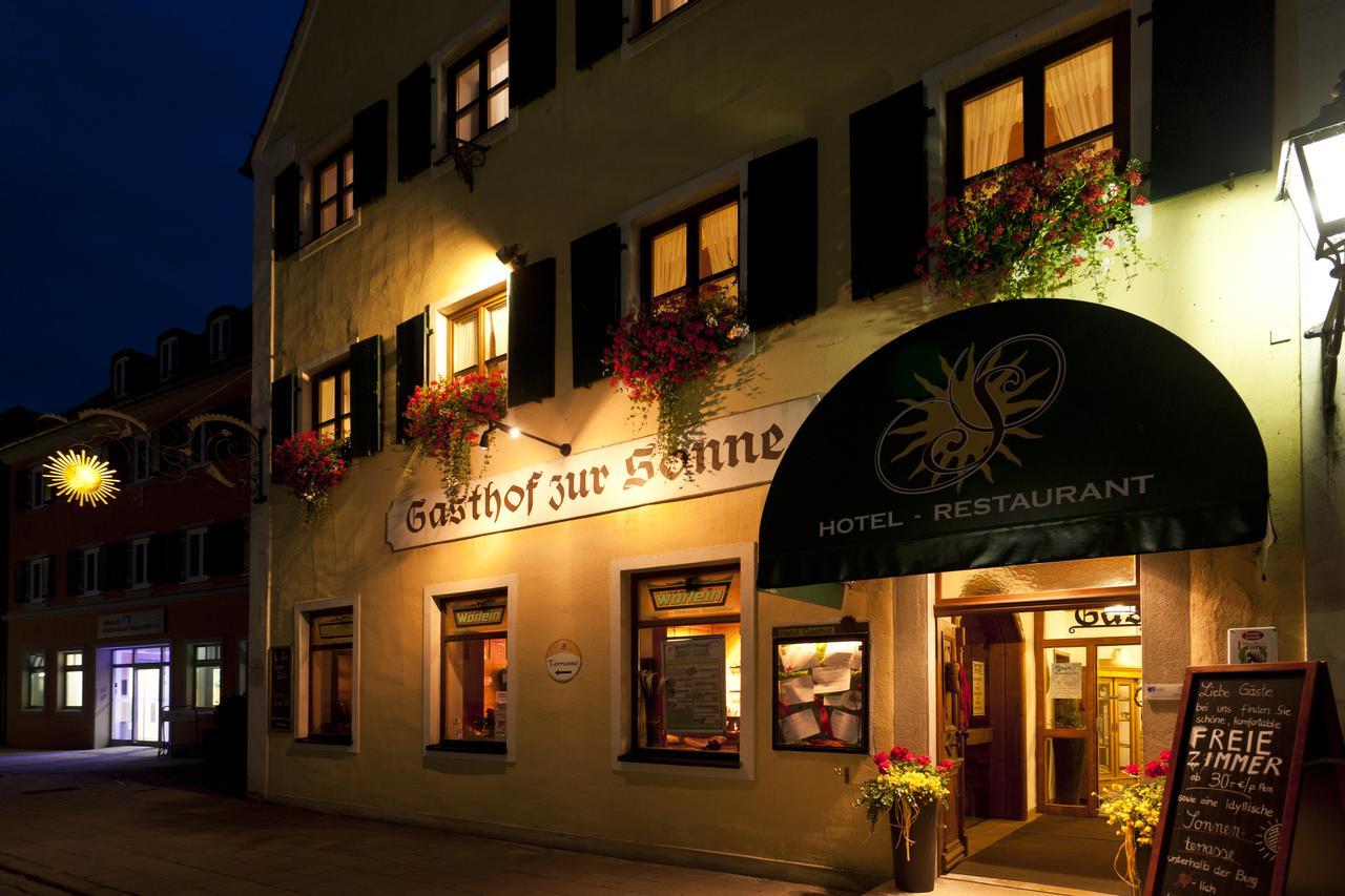 Hotel-Gasthof Zur Sonne Pappenheim Esterno foto