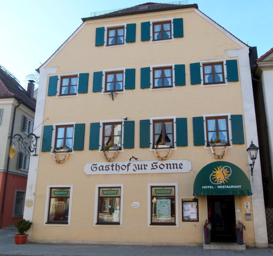 Hotel-Gasthof Zur Sonne Pappenheim Esterno foto
